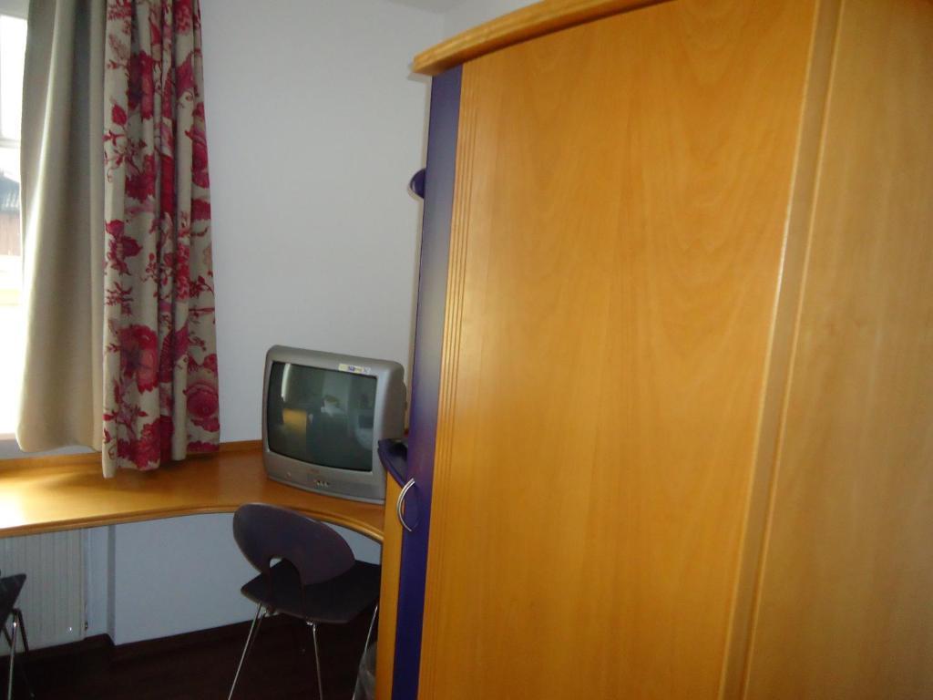 Garni Hotel Kaiserdom Бамберг Номер фото